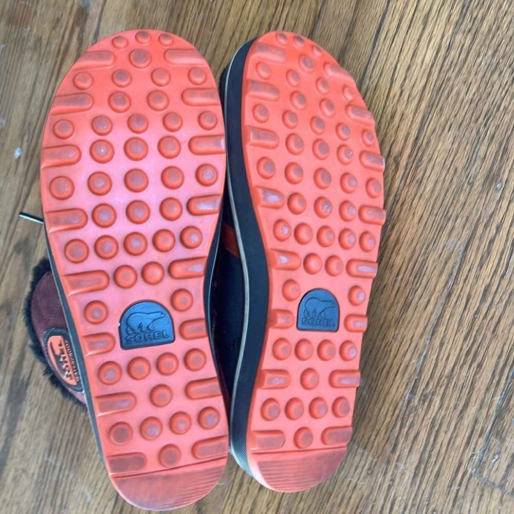 Sorel Boots Size 7.5 - Picture 8 of 9